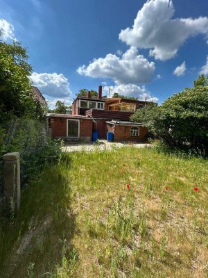 WG-Zimmer in einer Doppelhaushälfte mit Garten in Lüneburg-Neu Hagen