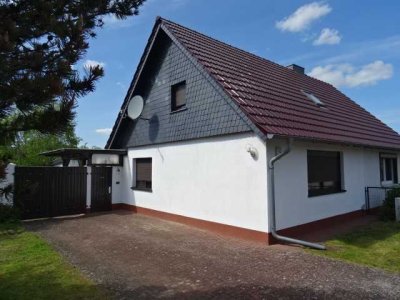 Massives Einfamilienhaus in ruhiger Lage mit viel Potenzial