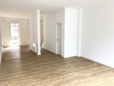 Großes Stadtloft Haus - Modern – Zentral gelegen in Witten mit Terrasse und kl. Garten