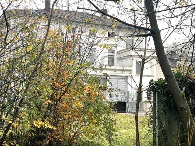 Weiße Villa - Denkmal - Eigentumswohnung 1. Obergeschoß in Velbert-Neviges - Denkmal Afa möglich