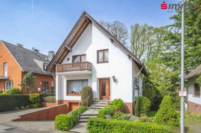 Freistehendes Einfamilienhaus mit großem Garten in einer der beliebtesten Straßen von Laurensberg