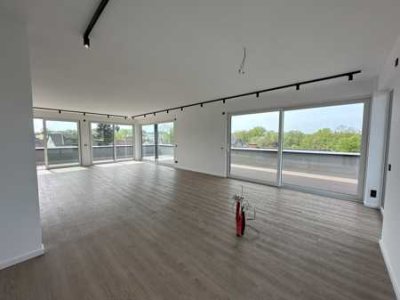 TOP: Hochwertiges Neubau-Penthouse, exklusive Ausstattung, Traumaussicht, XXL-Balkon & Klimaanlage