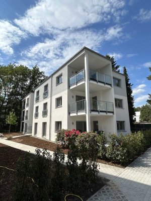Wohnkultur in Hohen Neuendorf - eigener Garten - edle Ausstattung - Erdwärme - PV-Anlage