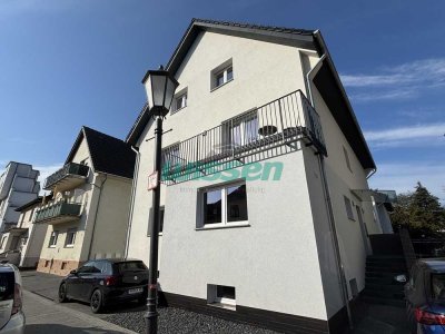 Kernsanierte 3-Zimmer Wohnung mit Einbauküche in ruhiger Zentrumslage! Frei zum 01.07. !