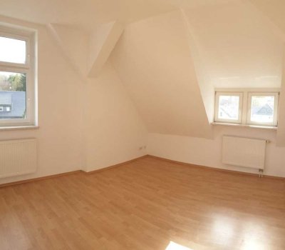 Geräumige 3 Raum Wohnung in Lauter-Bernsbach