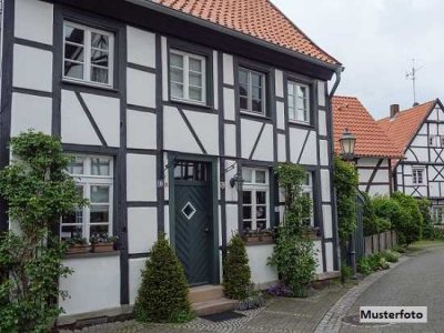 1/2 Anteil - Einfamilienhaus im Außenbereich