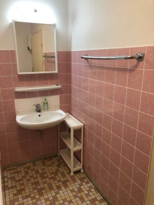 4-Zimmer-Wohnung mit Terrasse und EBK in Augsburg-Lechhausen