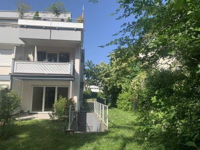 Helle 2-Zimmer EG-Wohnung mit Terrasse und kleiner Gartenfläche