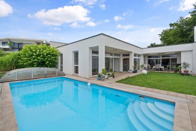 Unvergleichbar. Hochwertig. Besonders. Lichtdurchflutetes Einfamilienhaus mit exklusivem Panoramablick