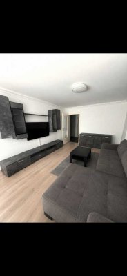 schöne 3 Zimmer-Wohnung mit geschlossener Loggia in ruhiger Lage zu vermieten