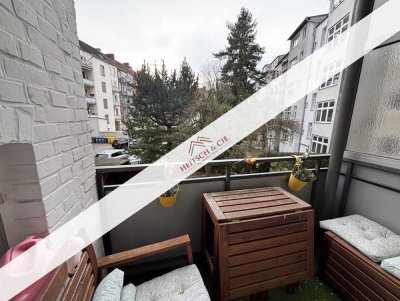 Charmante 4-Zimmer-Altbauwohnung mit zwei Balkonen – Top-Lage nahe Holtenauer Straße!