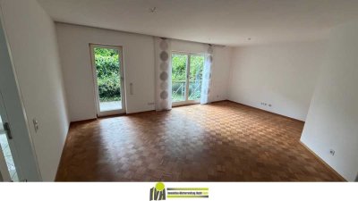 Großzügige Wohnung mit Parkettboden, Balkon und hochwertigem Badezimmer