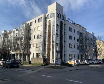 Sehr schöne lichtdurchflutete 3-Zimmer-Wohnung mit Tiefgaragenstellplatz in Mannheim
