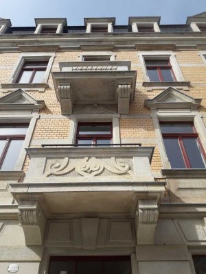 SCHMUCKSTÜCK MIT ALTBAUFLAIR! 2.OG, BALKON HOFSEITE, WANNENBAD, FB HEIZUNG, ABSTELLR., .
