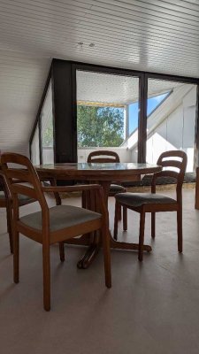 Helle teilmöblierte 3-Zimmer Dachgeschosswohnung mit Loggia in Rheinstetten