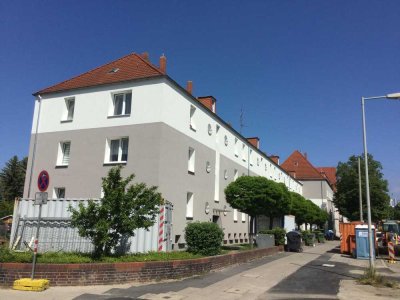 Zentrale Lage in Hannover-Ricklingen! Schöne 2-Zimmer-Wohnung mit Wintergarten
