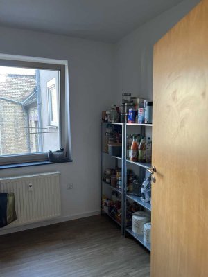 Sanierte 2,5-Zimmer-Wohnung mit Einbauküche in Mannheim