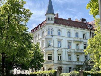 Ab 01.09. Jugendstil * Neuhausen * 4 Zimmer WG-geeignet