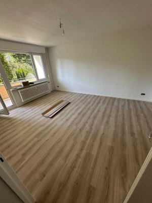 neu-renovierte Wohnung im schönen Steglitz