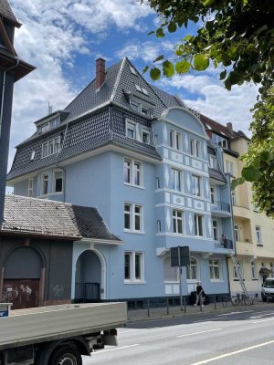 Nordend: Schöne 3 Zimmer Wohnung in stilvollem Altbau