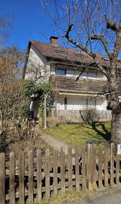 Reiheneckhaus in Ansbach mit Garage und Garten