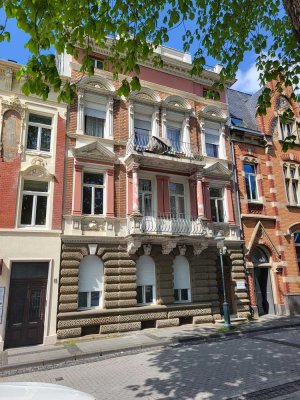 Geräumiges, saniertes 8-Raum-Mehrfamilienhaus in Stolberg Stolberg (Rheinland)