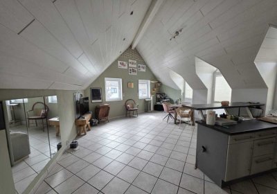 Ansprechende 3-Zimmer-DG-Wohnung in Liederbach am Taunus