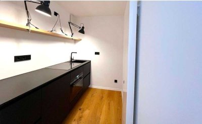 Exklusiv& individuell im Herzen Münchens -Helle 3-Zimmer-EG-Wohnung