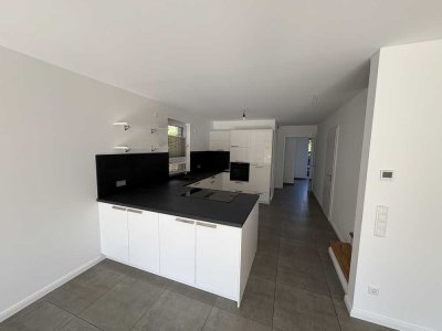 5-Zimmer-Reihenendhaus mit  EBK in Garbsen Berenbostel