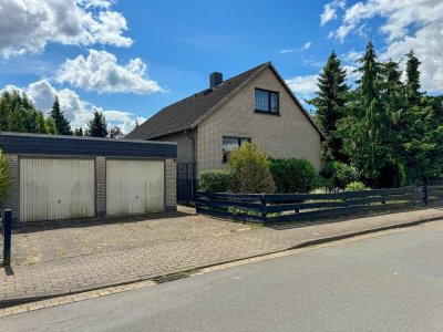 Vollkeller, Doppelgarage & Ausbaureserve: EFH in ruhiger Lage