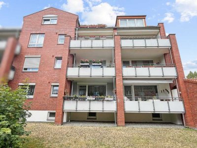 Schöne Erdgeschosswohnung mit Loggia und Tiefgaragenstellplatz im Herzen von Garbsen - Mitte