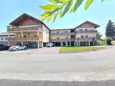 Neuwertige Zweizimmerwohnung im 1 OG mit großem Balkon in guter Lage an einer Seitengasse