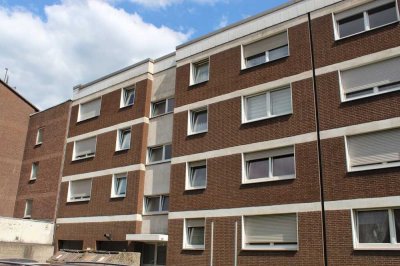 Komplett modernisierte 3-Zimmer-Wohnung mit Balkon im 3. OG in Duisburg - Marxloh