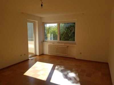 Erstbezug nach Sanierung mit EBK und Balkon: ansprechende 3-Zimmer-Wohnung in München