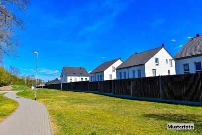 Einfamilien-Doppelhaushälfte in ruhiger Wohnlage