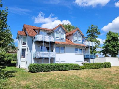 *Ihr neues Zuhause wartet auf Sie*  3,5 Zimmer EG-Wohnung in Hüfingen mit Balkon und Garage
