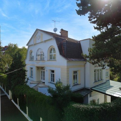 Lebensqualität mit Charakter: Wohnen und Arbeiten in einer Altbau-Villa mit grünem Rückzugsort