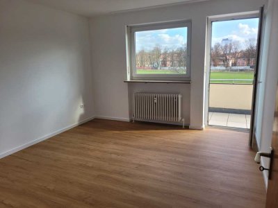 Helle 3-Zimmer-Wohnung in Bayreuth-Roter Hügel/Altstadt: frisch renoviert, mit Garage & Balkon