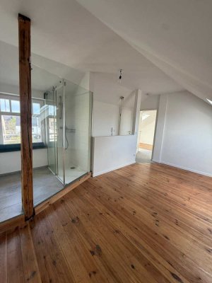 Außergewöhnliche Maisonette Wohnung mit Küche
