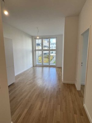 Erstbezug nach Sanierung - schöne lichtdurchflutete 2 Zimmer-Wohnung