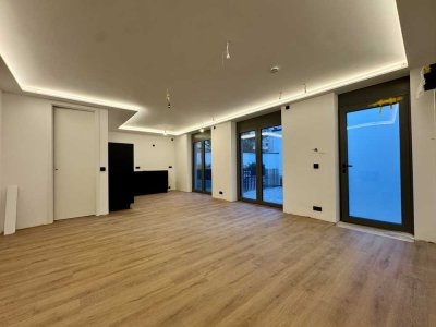 *Exklusives Hinterhof LOFT* als Effizienzhaus mit Smart-Home, Erdwärme & Stellplatz im Medienhafen