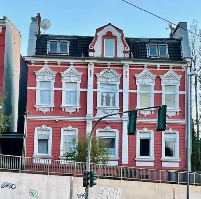 2 Große Wohnungen. Parterre-Wohnung mit zusätzlicher Einliegerwohnung