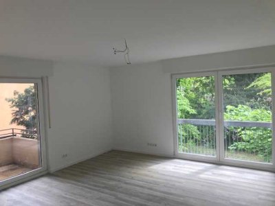 Helle Wohnung mit Balkon