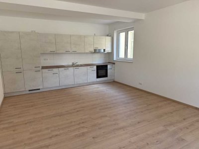 Exklusive, gepflegte 3-Zimmer-EG-Wohnung mit gehobener Innenausstattung in Neunkirchen am Brand