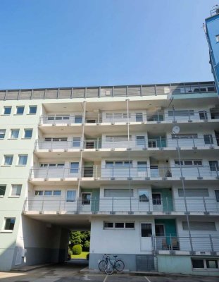 Penthouse mit Weitblick: 2-Zimmer-Wohnung mit Dachterrasse in Köln-Buchforst