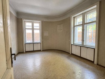 Charmante Altbauwohnung mit Entwicklungspotenzial im Herzen von Meidling