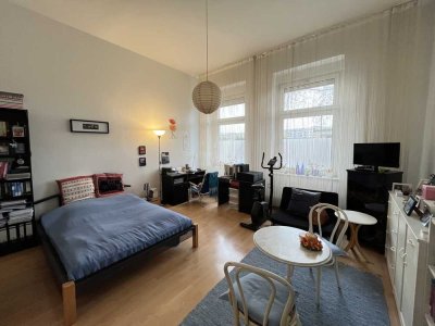 *HOHE DECKEN & ALTBAU CHARME * - EG WOHNUNG IM DÜSSELTAL