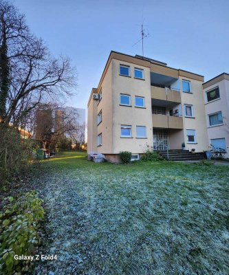 Moderne 4.5 Zimmerwohnung mit Balkon, Stellplatz