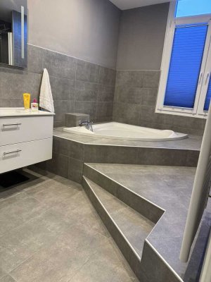 4-Zimmer-Wohnung mit Charme und modernen Annehmlichkeiten*