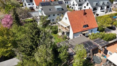 Ein-/Zweifamilienhaus - viel Garten - mit Sanierungsanspruch